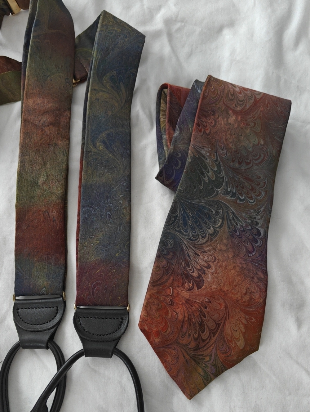 Men's Handcrafted Silk Tie And Suspenders Set